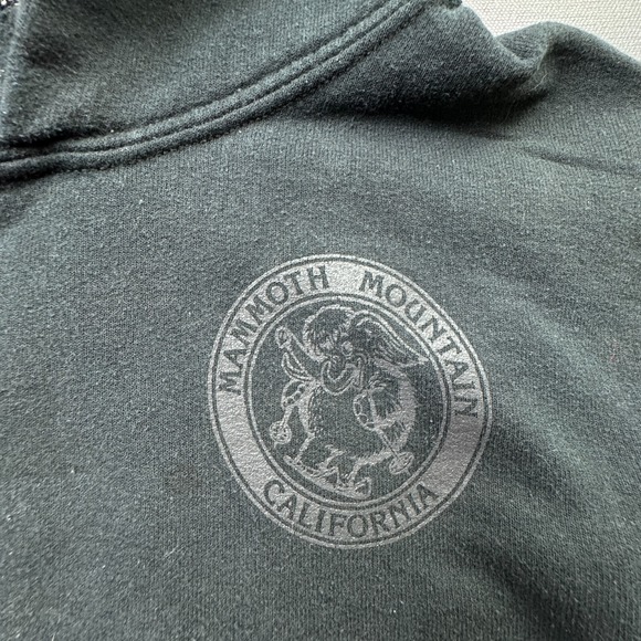 Mammoth Mountain Hoodie Boys Small Black Graphic Pullover Sweatshirt Logo Ski - Picture 3 of 11
